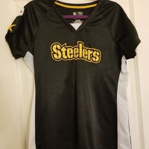 Woman's Short Sleeved Steelers Jersey